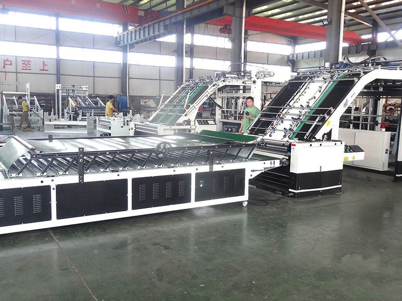 Automatic Flute Laminating Machine