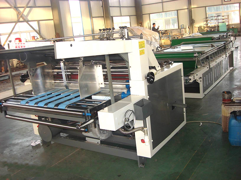 Semi-Automatic Flute Laminating Machine